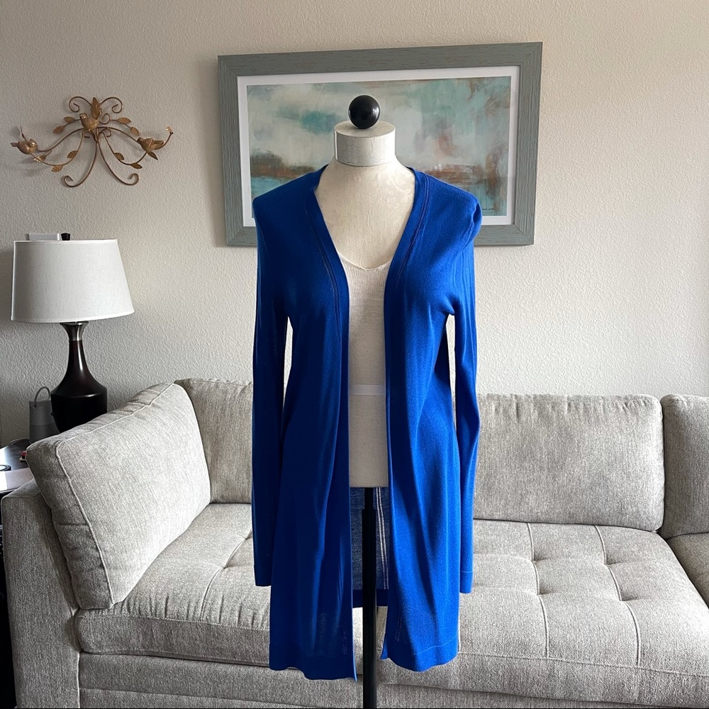 NWOT Tahari Blue Open Cardigan